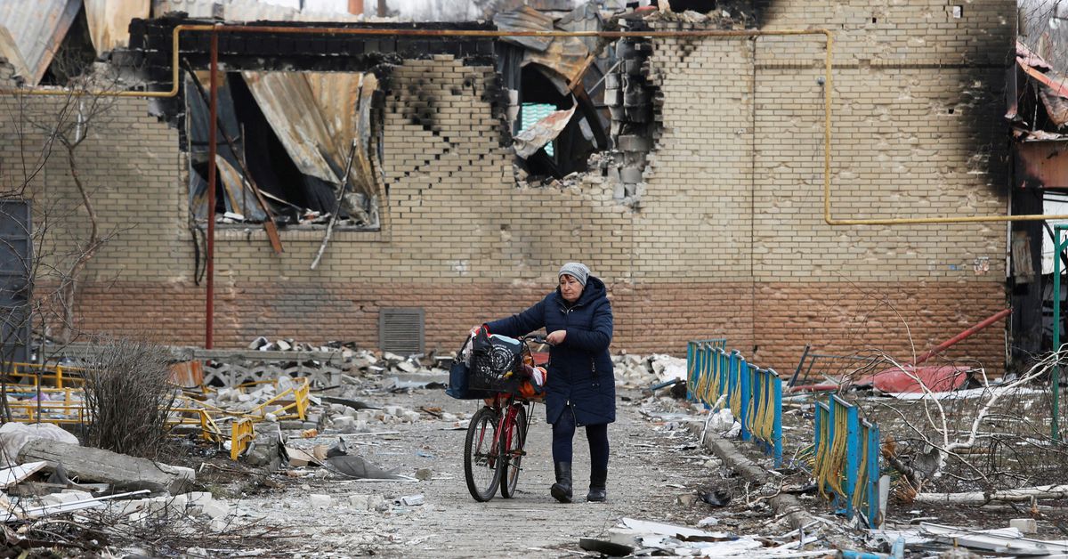Ukraine says 20,000 escape besieged Mariupol; UK says Russian forces struggling