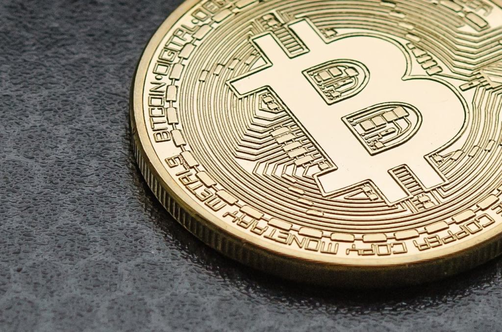Bitcoin And Ethereum Plunge After Russia Invades Ukraine