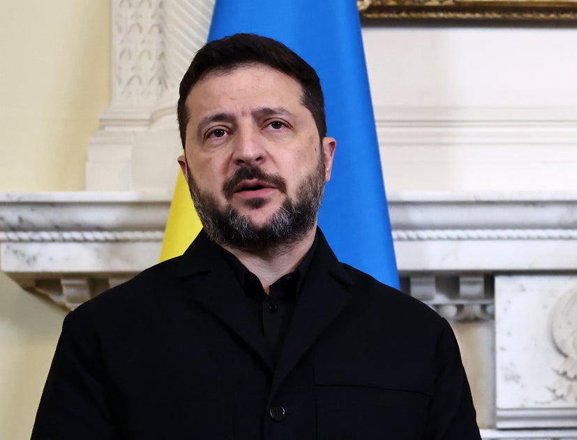 Ukraine Abandons Truce That Moscow Did Not Heed, Attacks Russian Oil Refinery